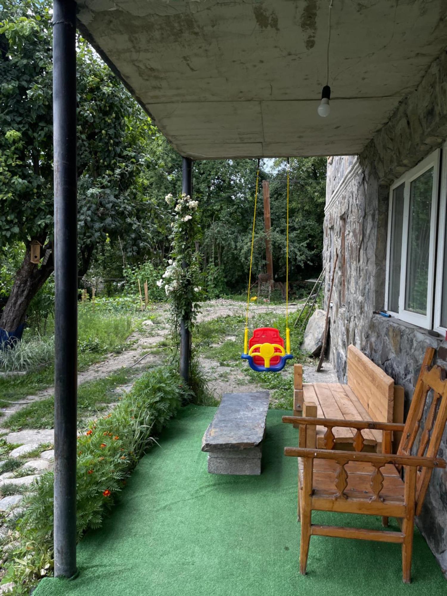 Mamuka Chartolani Guesthouse Mestia Exterior foto